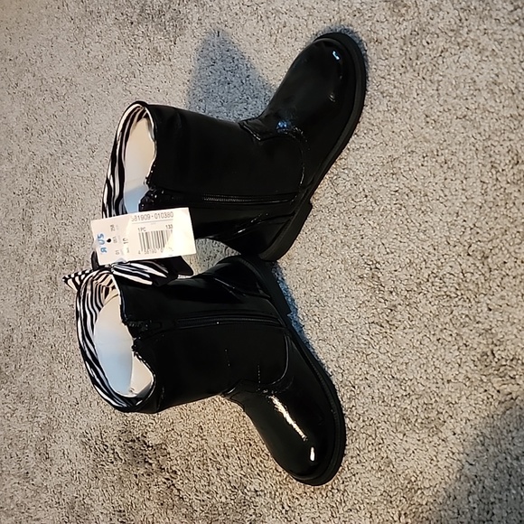 Nwt! Black boots with zippers size 10 - Picture 2 of 7